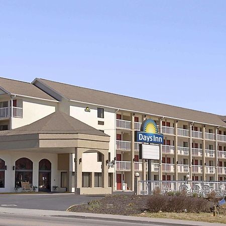 Days Inn By Wyndham Apple Valley Pigeon Forge/Sevierville Dış mekan fotoğraf