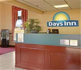 Days Inn By Wyndham Apple Valley Pigeon Forge/Sevierville Dış mekan fotoğraf