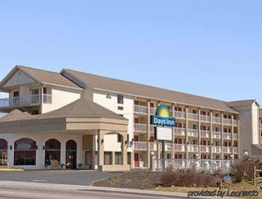 Days Inn By Wyndham Apple Valley Pigeon Forge/Sevierville Dış mekan fotoğraf